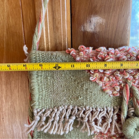 Vintage Woven Wool Carpet Bag - Picture 4 of 10